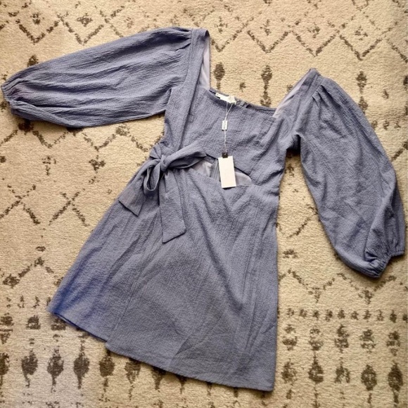 ASTR the Label center cutout wrap skirt mini dress - Picture 4 of 5